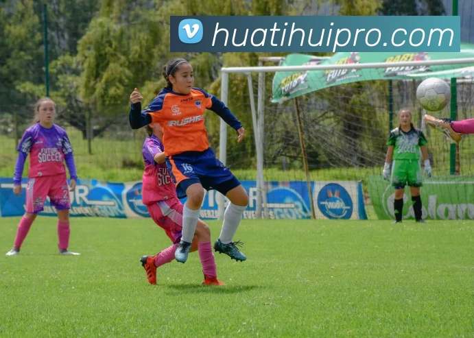 意天空报道罗马中场佩莱格里尼左腿股二头肌受伤预计缺阵三到四周